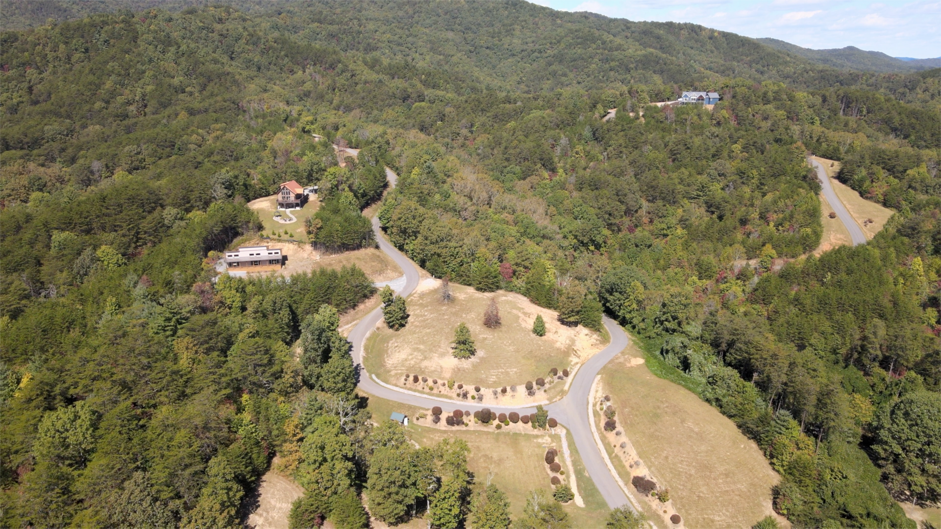 Aerial view of Eagle's Nest Retreat roads, homesites, and mountain setting